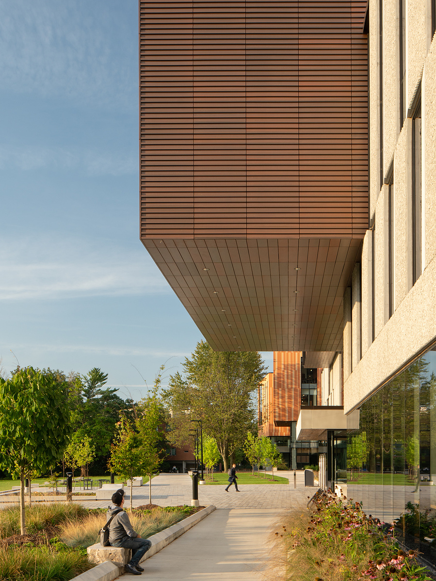 Perkins and Will University of Toronto Mississauga Campus Building. Photographed by Adrian Ozimek, Canada Toronto architectural and Interiors photographer. Maanjiwe nendamowinan The building has a LEED Silver designation,Canadian architect photgorapher