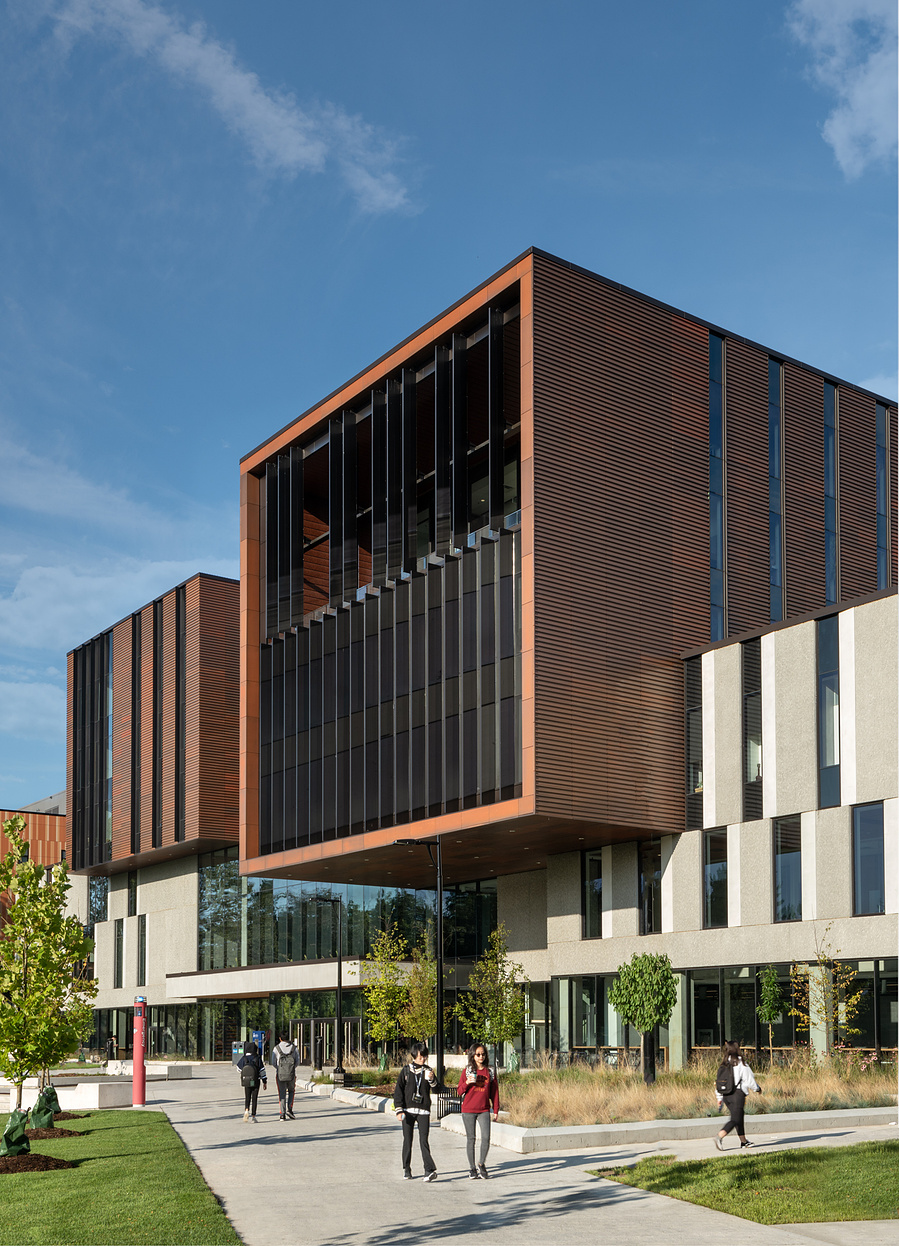 Perkins and Will University of Toronto Mississauga Campus Building. Photographed by Adrian Ozimek, Canada Toronto architectural and Interiors photographer. Maanjiwe nendamowinan The building has a LEED Silver designation,Canadian architect photgorapher