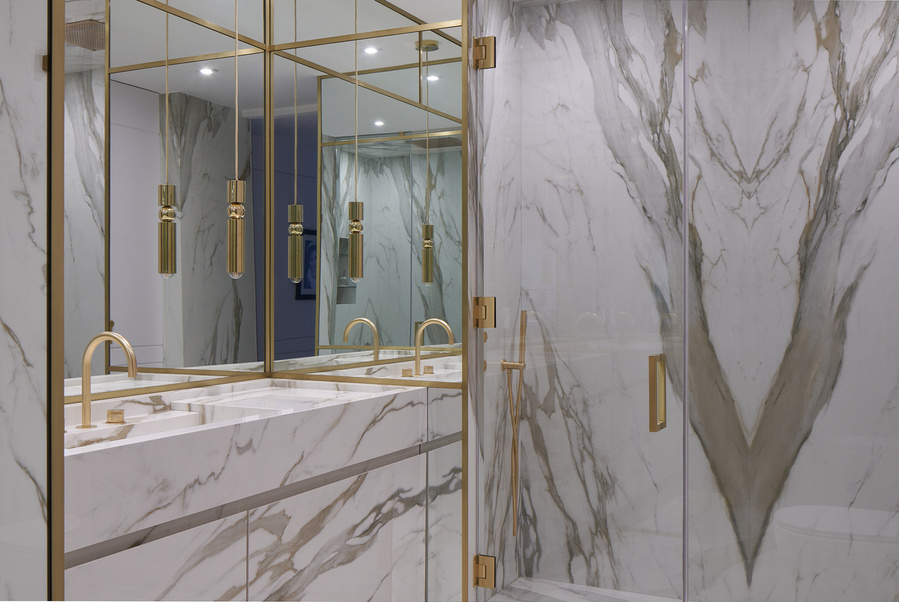 Toronto condo luxury fit out, interior design by Belgium based Studio P Architects. Photographed by Canadian Architectural photographer Adrian Ozimek. 