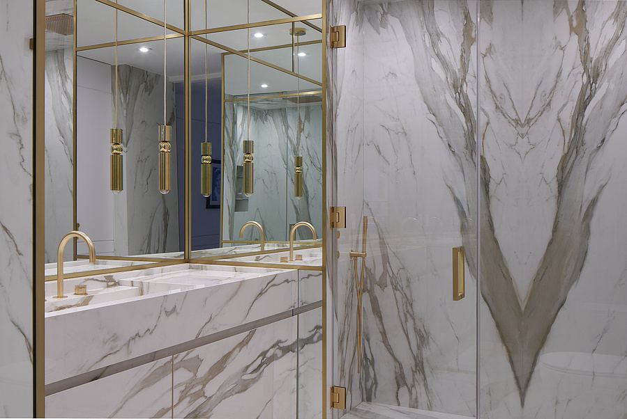 Toronto condo luxury fit out, interior design by Belgium based Studio P Architects. Photographed by Canadian Architectural photographer Adrian Ozimek. 