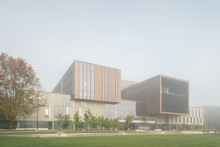 Perkins and Will University of Toronto Mississauga Campus Building. Photographed by Adrian Ozimek, Canada Toronto architectural and Interiors photographer. Maanjiwe nendamowinan The building has a LEED Silver designation,Canadian architect photgorapher