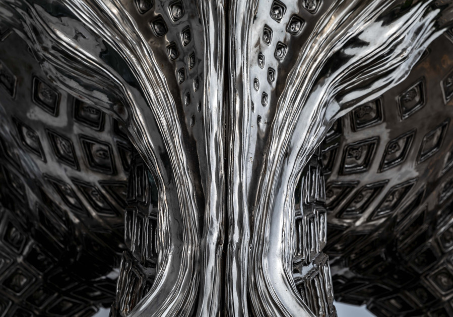 Canadian design studio LuxMea has unveiled Plethora, a large-scale, 3D printed outdoor sculpture made in marine-grade stainless steel. Adrian Ozimek Toronto, Vancouver, Nova Scotia Photographer Shenzen China CEEC Photography architecture