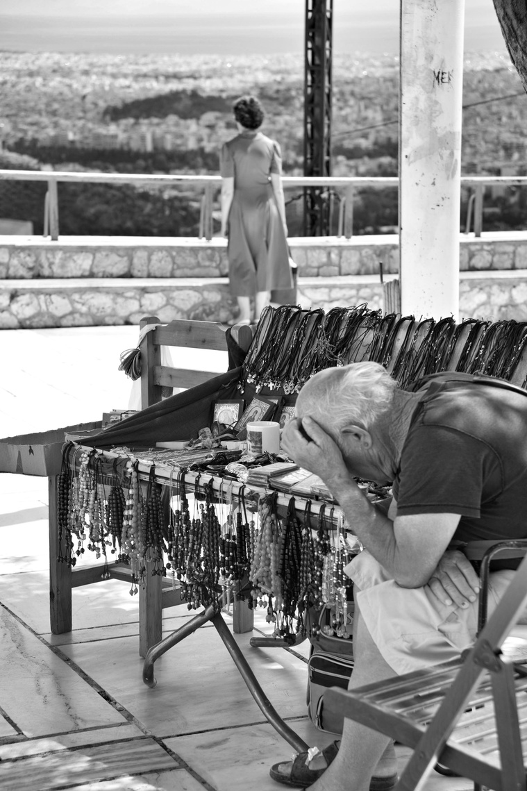 Αγωνία (Anguish) is a street image that was selected for the B&W Athens Photography Festival in Athens, Greece.
