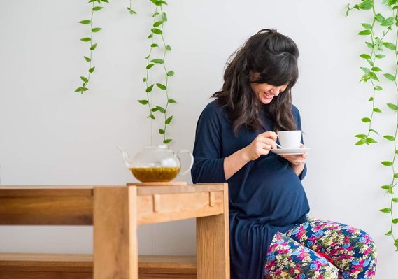 Familienbilder vom professionellen Fotograf in der Schweiz, pregnancy photoshoot, Maternity Photoshoot 