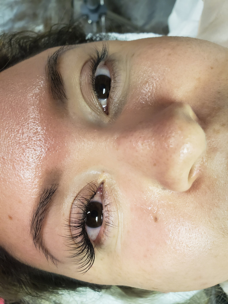 Lash Extensions Open the Eye!
Check out this before and after!