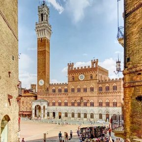 Serra Yılmaz ile Siena