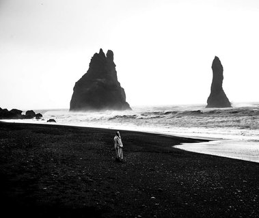 Eveline Hall Iceland by Katrin Schöning