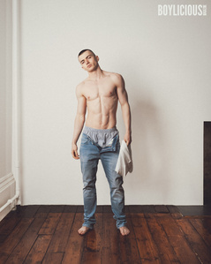 BOYLICIOUS MAG - 2025 - Magazine
Publication&#x2F;Interview [Scott Uzoho X Oliver Dillon
Reilly X Colours Agency]