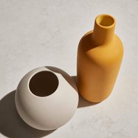 Los Angeles professional and affordable photo studio for photography and video production. Prop rental surfaces, faux, tile, stone, wood, and metal.