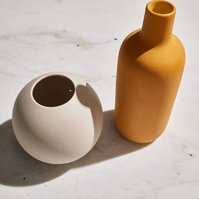 Los Angeles professional and affordable photo studio for photography and video production. Prop rental surfaces, faux, tile, stone, wood, and metal.