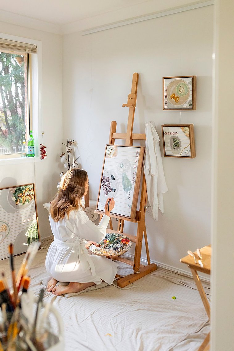 Marissa Lico, Australian artist based in Bathurst. Painting in the art studio.