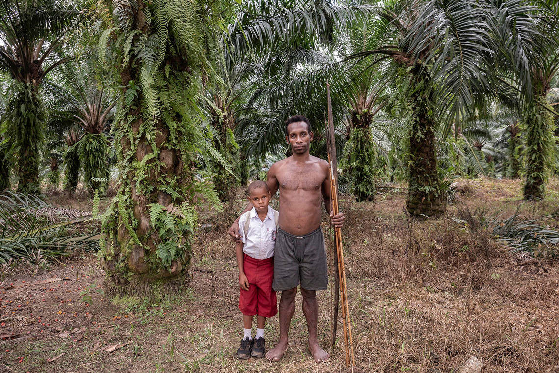 Tadius Butipo (30), he didn't want his son to drop out of school like him. 