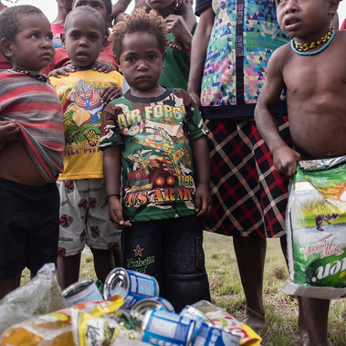 Jayawijaya, Papua, Indonesia, 2019. Nduga refugees receive food aid. They are still displaced to this day. They have difficulty accessing food, clean water and health.