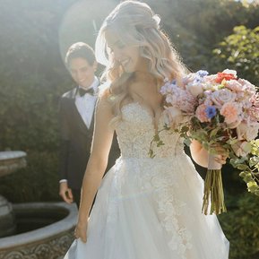 [makeup artist milwaukee]
{find your makeup artist for your wedding in Milwaukee}
