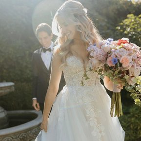 [makeup artist milwaukee]
{find your makeup artist for your wedding in Milwaukee}
