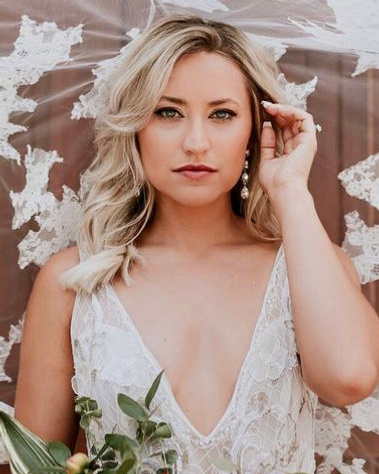 bridal makeup artist that comes to my venue in milwaukee wisconsin
bridal airbrush makeup that comes to my venue in madison wisconsin