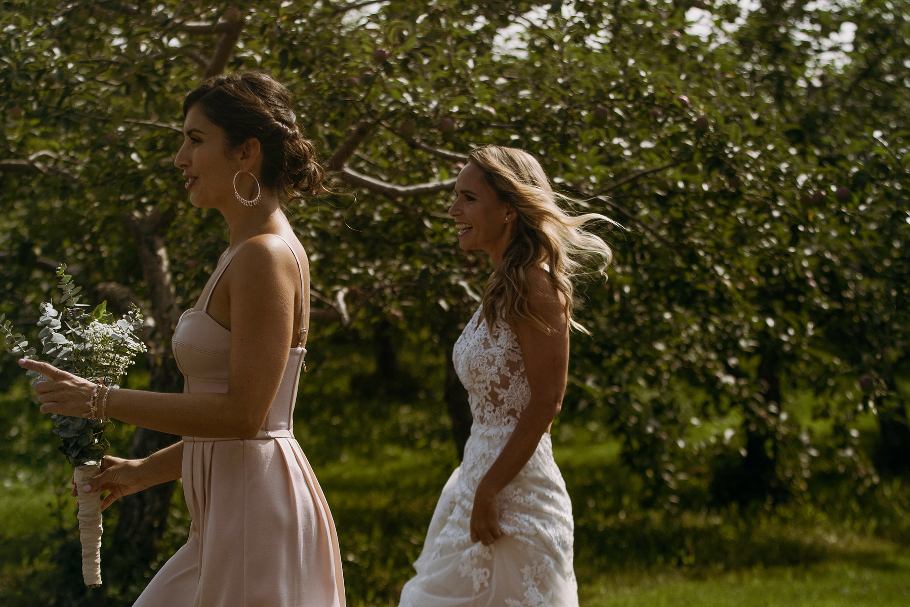 Montreal Wedding Photography Bride and Bridesmaid Candice Pantin Verger Jude Pommes Quebec