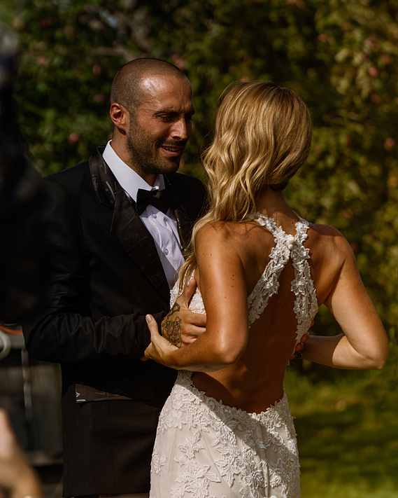 Montreal Wedding Photography Groom and Bride Candice Pantin Verger Jude Pommes Quebec

