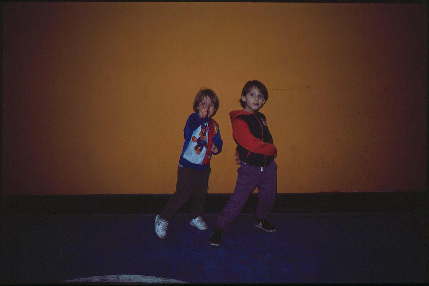 fotografia analogica
provia 100
35mm
film photography
contax t2
Juan Pablo Aragón
Lima Perú