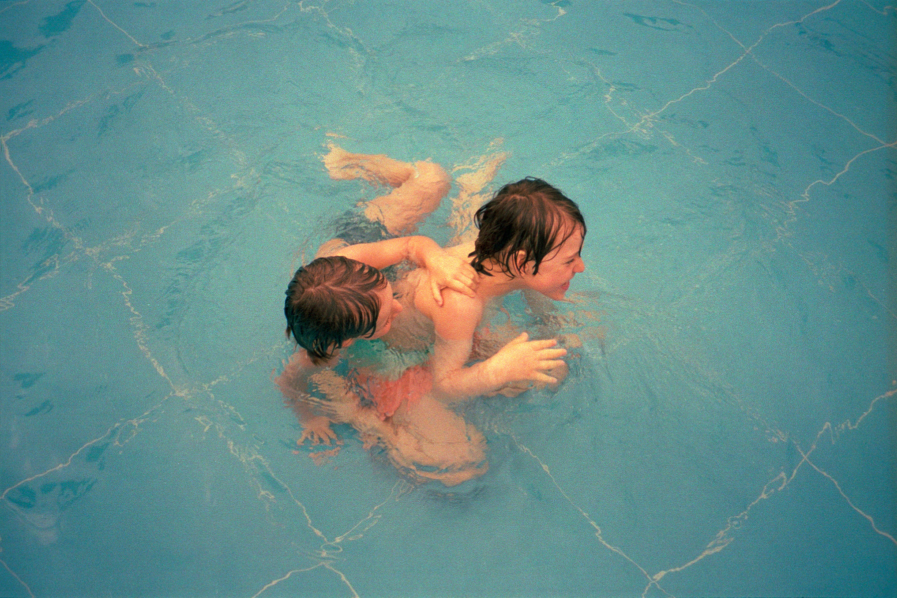 fotografia analogica
35mm
olympus stylus 120
film photography
Juan Pablo Aragón
Lima Perú
