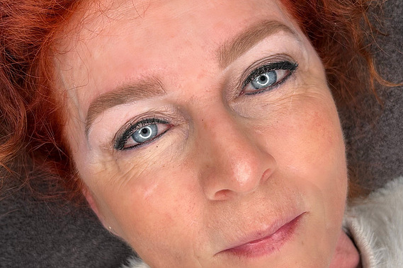 Henna wenkbrauwen floorsbeautycompany schoonheidsspecialiste rosmalen den bosch pedicure