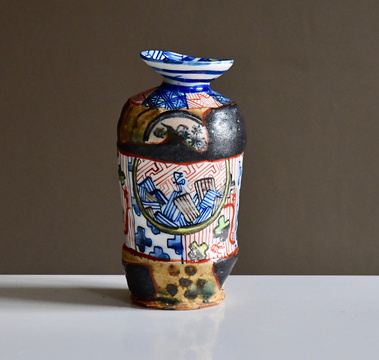 Yobitsugi sake bottle stoneware and porcelain 
呼び次　徳利　