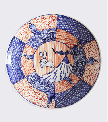 磁器お皿　、ウサギ皿、現代磁器　、Rabbit plate , blue and red porcelain, modern ceramics, contemporary ceramics, pop art ceramics 