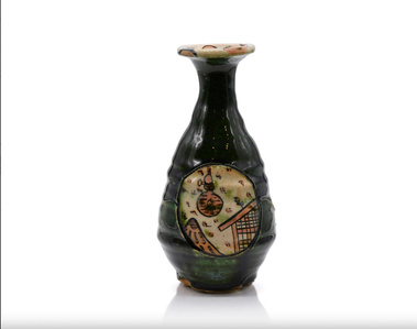 Oribe sake bottle green ash glaze lightbulb house and Mount Fuji motif 織部　徳利