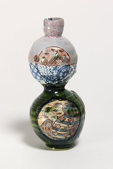 瓢箪　徳利　織部　色志野　磁気　Oribe colour Shino and porcelain sake bottle 