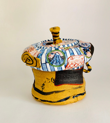 水指、黄瀬戸、yobitsugi、water container , ash glaze ,kizeto,kiseto,Oribe style