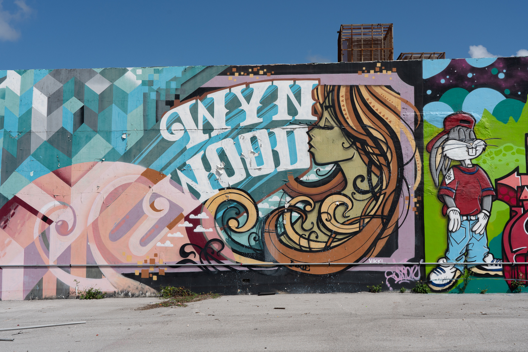 Image of women in wynwood by @viki