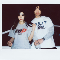 Photo by Ron Khy.