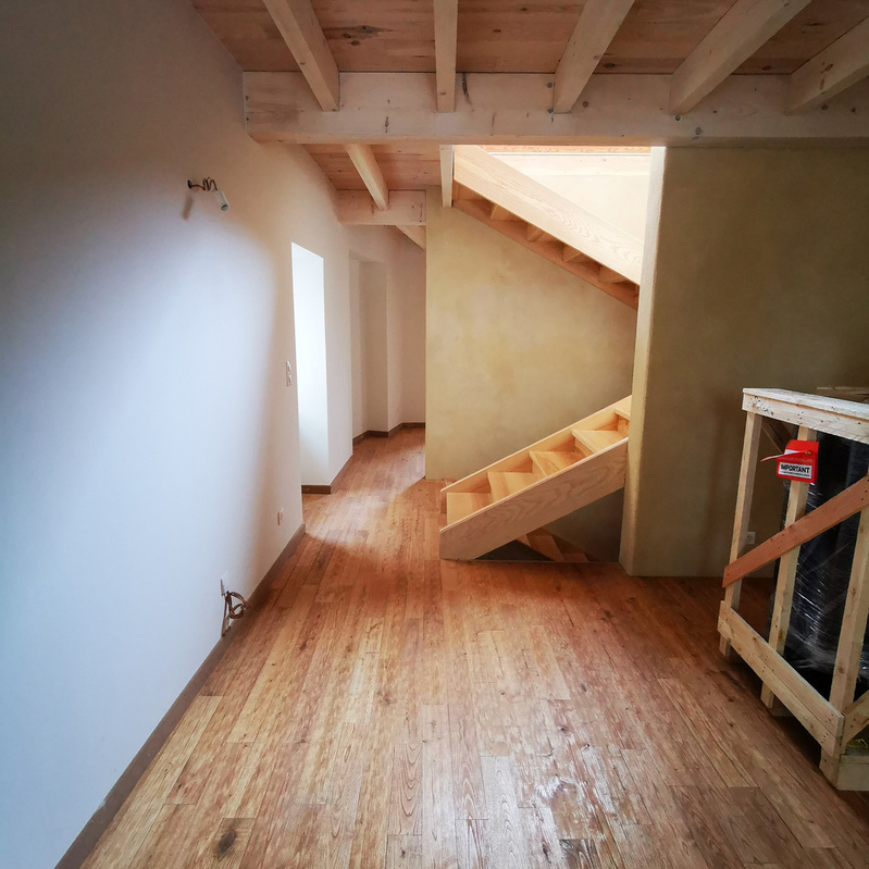 <img src="rénovation de maison.jpg" alt="rénovation de maison en Ardèche par un architecte" />