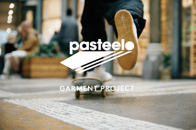 Fodsålen fra en skater og logo hvor der står Pasteelog og Garment Project