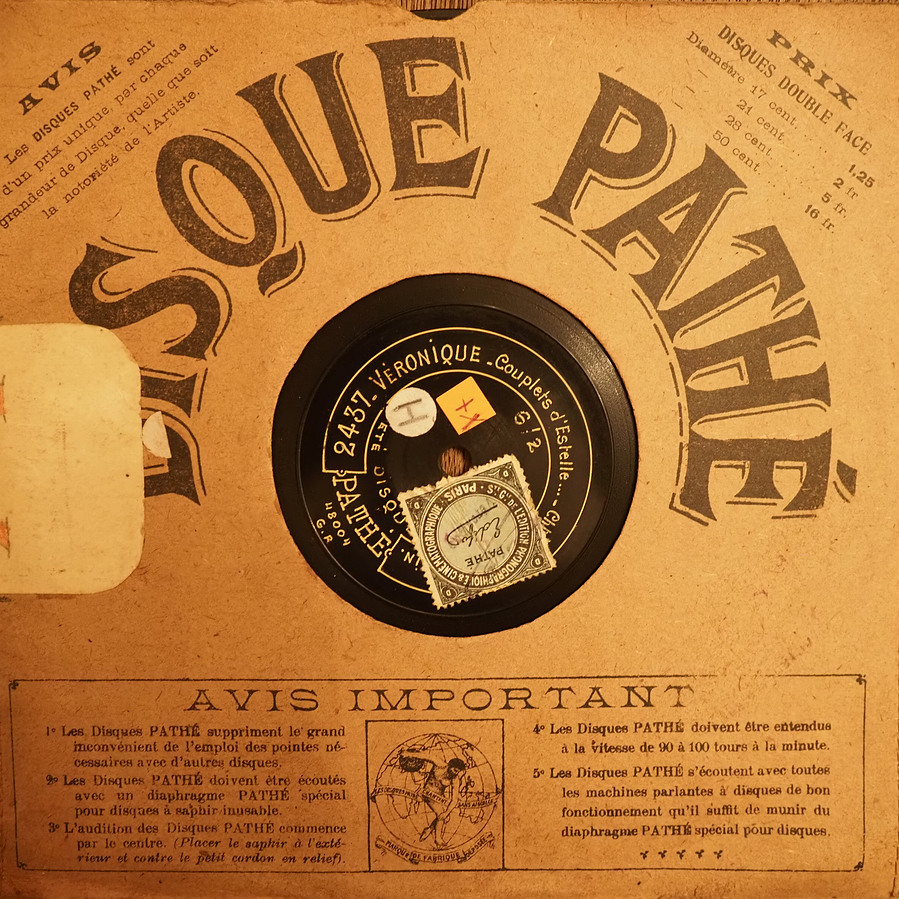 pathé disque à 100 tours par Mlle Demoulin