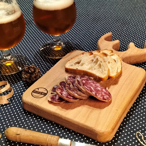 planche apéritive personnalisée en bois noble