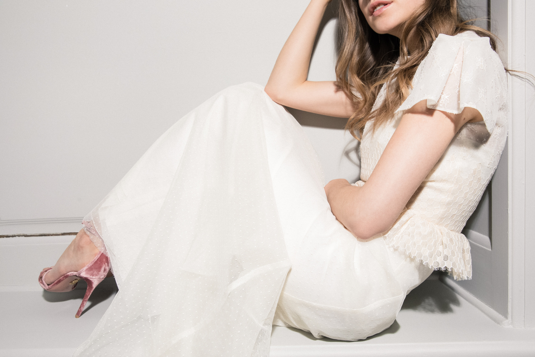 Maria Fekih´s 2018 bridal collection is inspired by past decades to add a couture elegance from the 40s and the playfulness of the 70s to the collection using fine French laces with bees and gold dots. Shot at Hotel Nobis CPH
