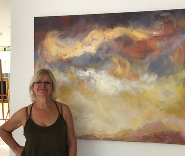 Jessica Dunn and oil painting, 