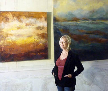 Jessica Dunn with paintings, Anima Mundi exhibition, Villa Fabris Thiene, Italy, with dadaprojects