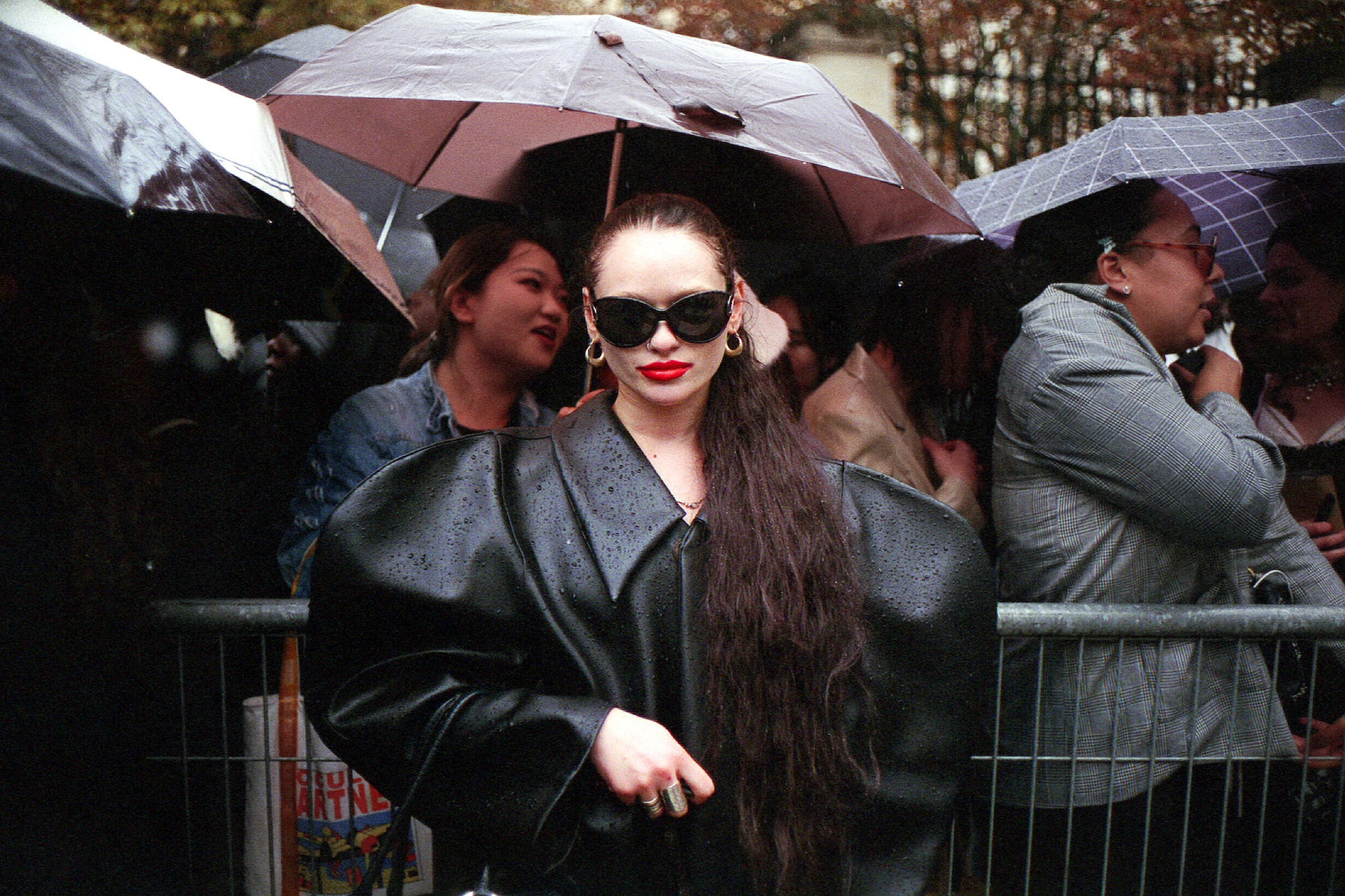 Outside Paris Fashion Week SS23 (Givenchy) - Paris 
Shot By Grégoire Huret
Leica M6 & Fujifilm 35mm 