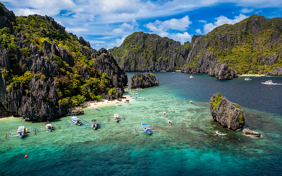 aerial view of a beach in the Philipines