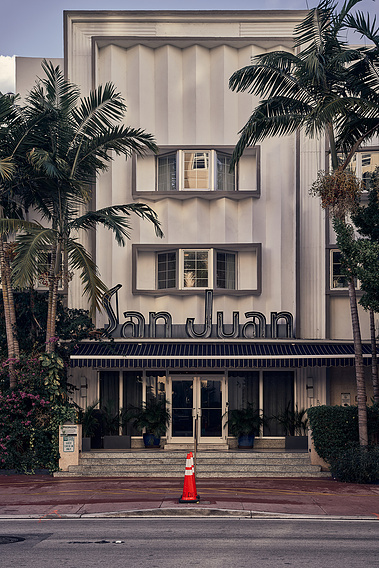 The Art-Deco San Juan Hotel in South Beach