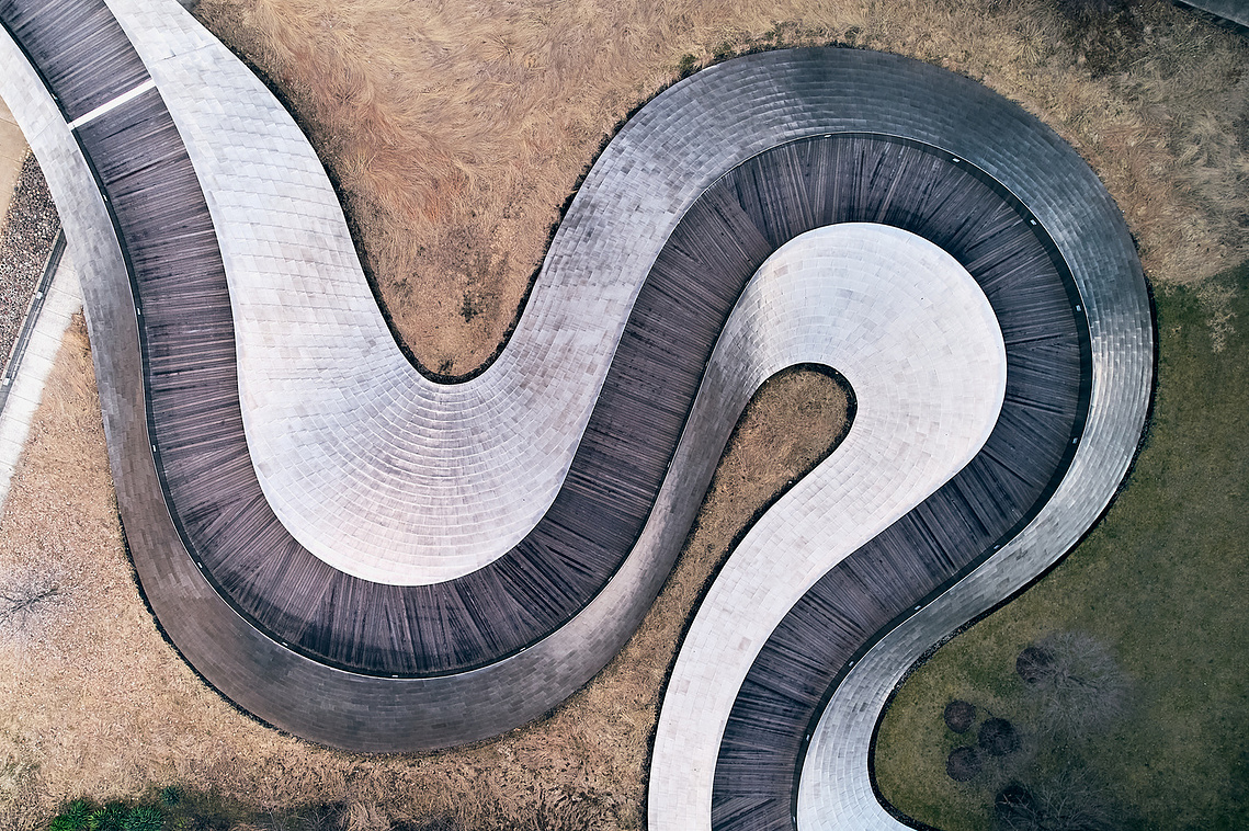 Curvy Millennium Bridge in Grant Park in Chicago
