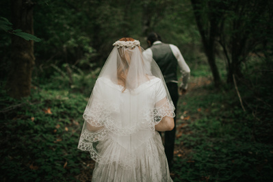 Vintage Wedding Veil. Bride and Groom in wedding ceremony, Country Wedding in Dove Creek, Courtenay, Vancouver Island