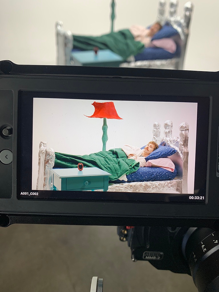 Ade Music video Ambivert. Behind the scenes from Oliver Levine animation