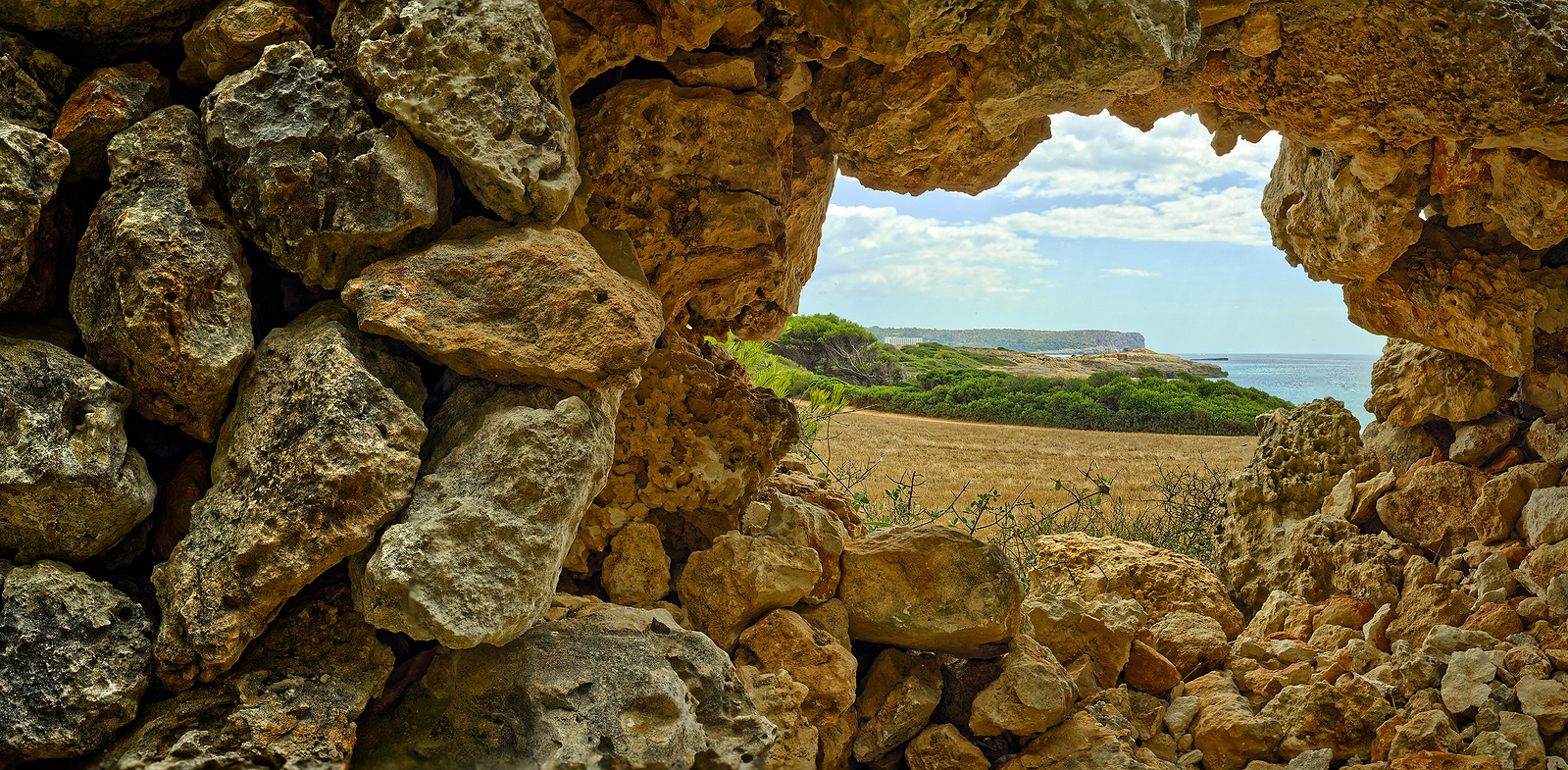 Menorca. Spain. Landscape.  Maisemakuva. Espanja.