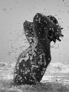 abstract beach splash photoshoot with leading male model atmaj vyas photoshoot with top fashion photographer based in mumbai india
