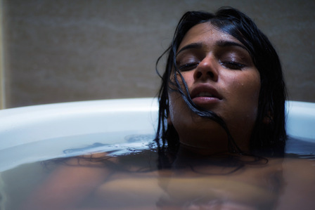 girl in water in tub anxiety and depression photoshoot photography best concept photographer
