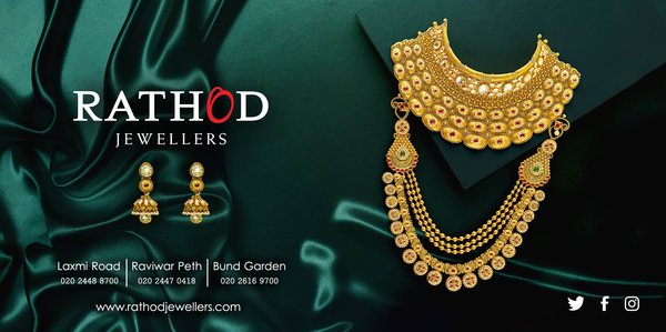 conceptual gold necklace wedding jewelry product shoot by best creative jewellery ashish gurbani photographer based in mumbai india