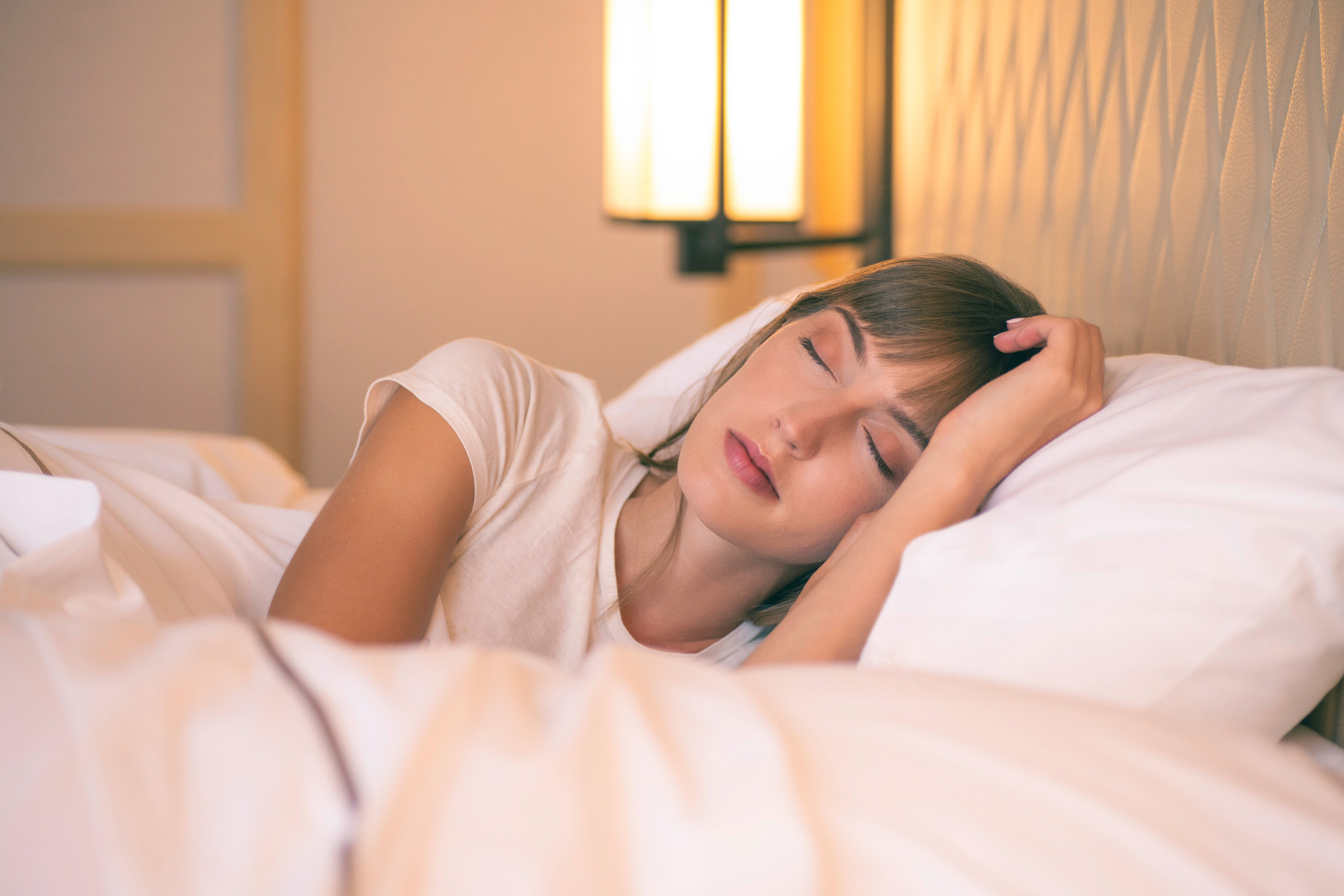 taking a snooze in the cozy white comfortable beds of westin goa heavenly 2.0 photographed by top lifestyle photographer based in mumbai india